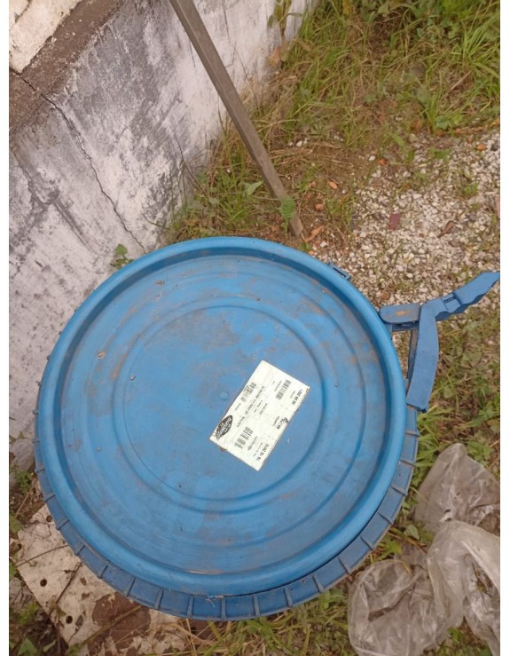 BOMBONA  PLASTICA DE 60 LITROS TAMPA REMOVIVEL C/ TRAVA