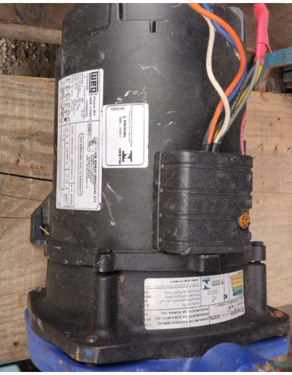BOMBA DE AGUA TRIFASICA 1,5 CV R$ 550,00