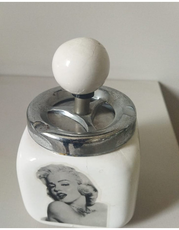 CINZEIRO MARILYN MONROE